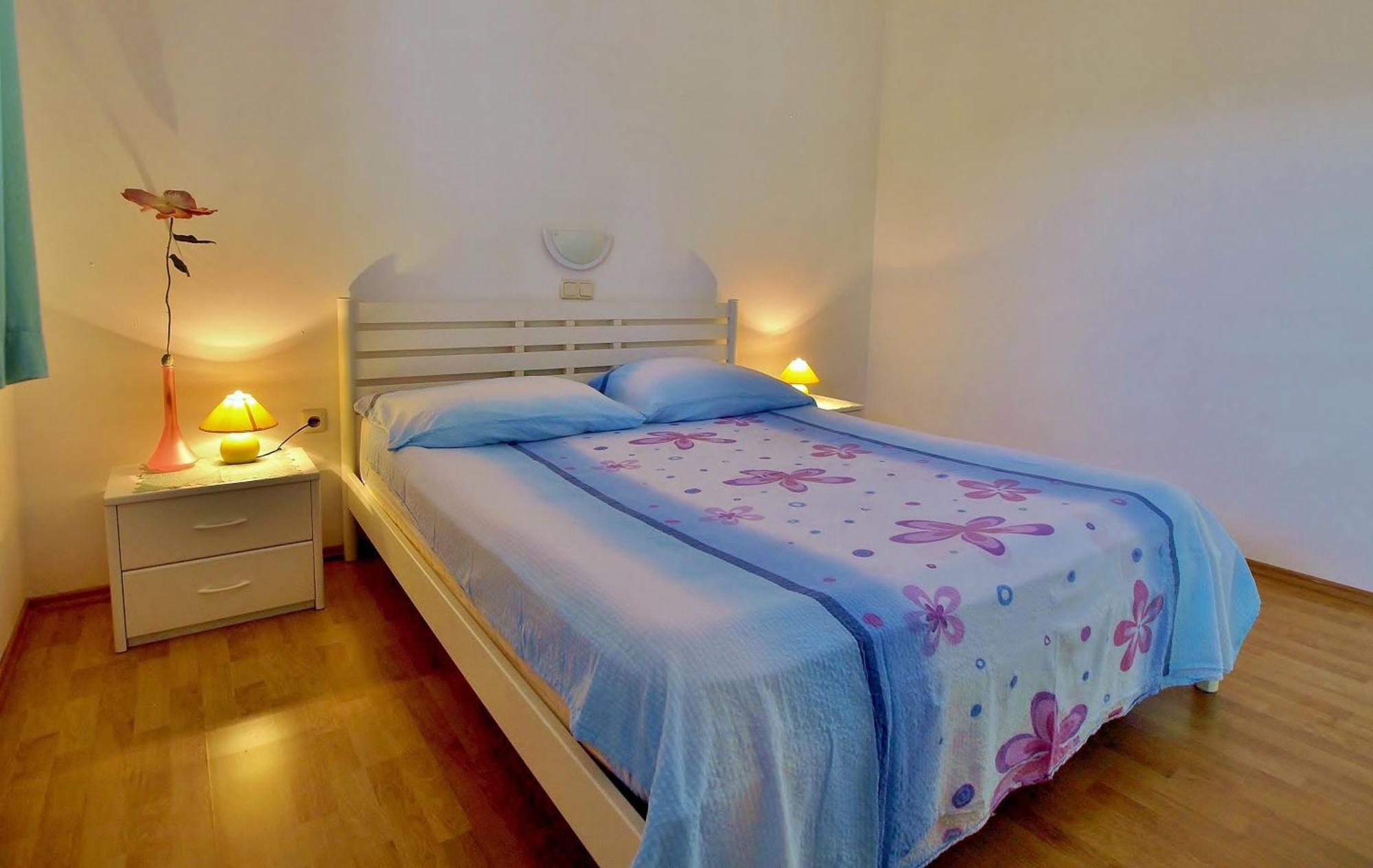 Apartments Eufemija Rab Town Extérieur photo