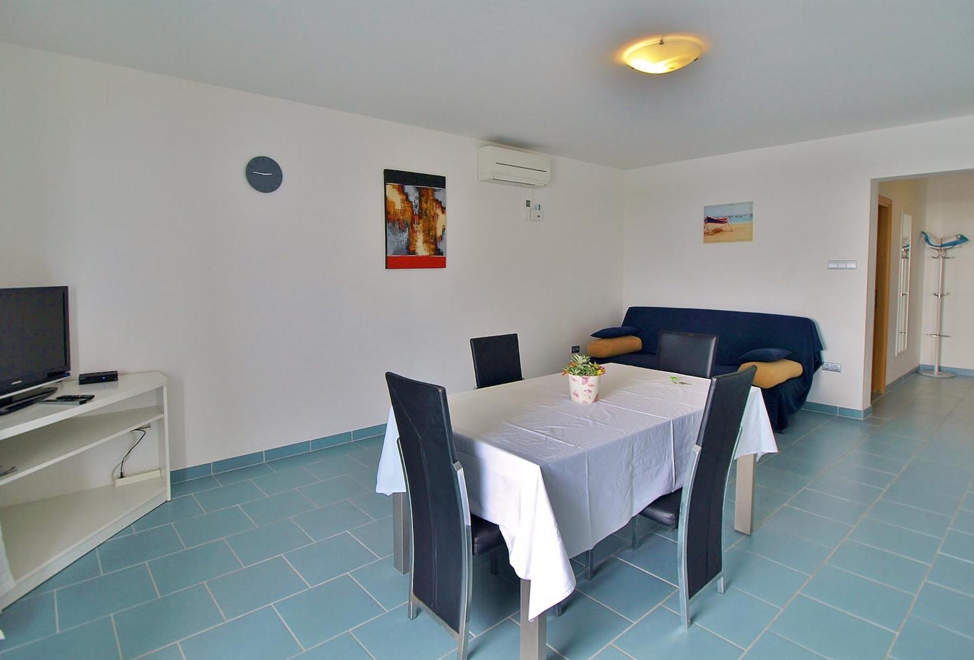 Apartments Eufemija Rab Town Extérieur photo