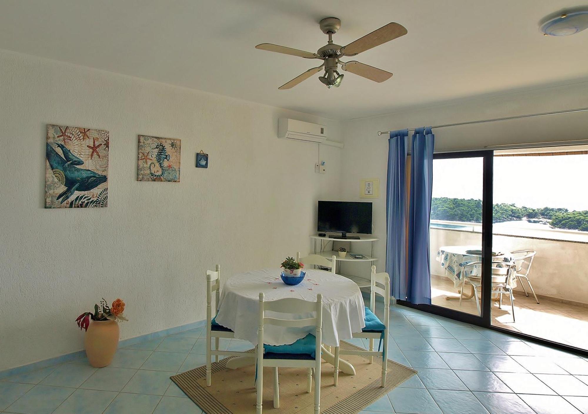 Apartments Eufemija Rab Town Extérieur photo